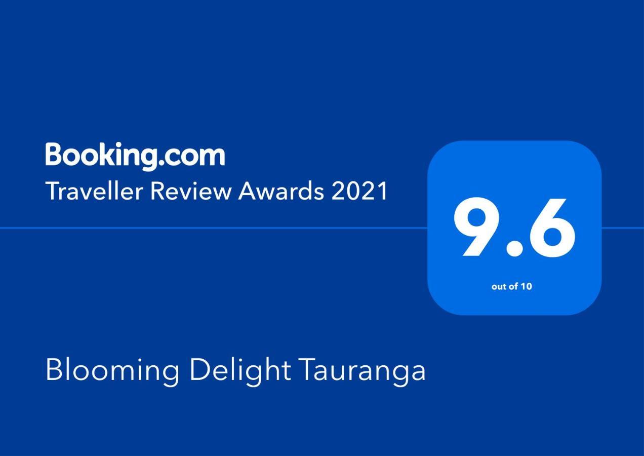 Blooming Delight Tauranga Apartment ภายนอก รูปภาพ